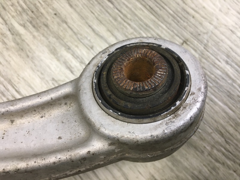 Рычаг задней подвески поперечный нижний задний правый LS600HL 06-17 2008 Седан 5.0