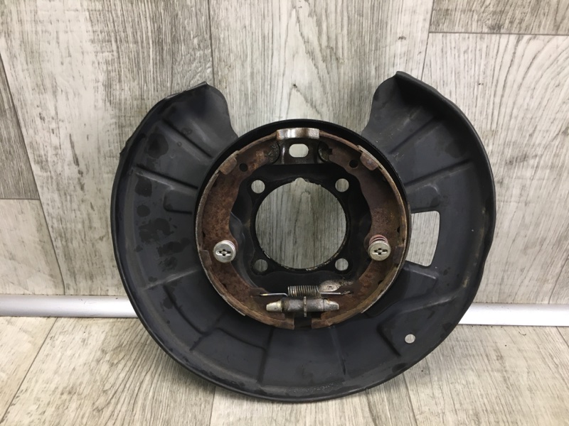 Тормозной механизм задний правый LS600HL 06-17 2008 Седан 5.0