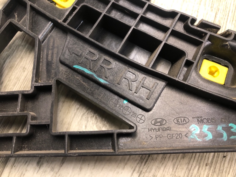 Кронштейн заднего бампера правый FORTE BD 18-21 2019 2.0