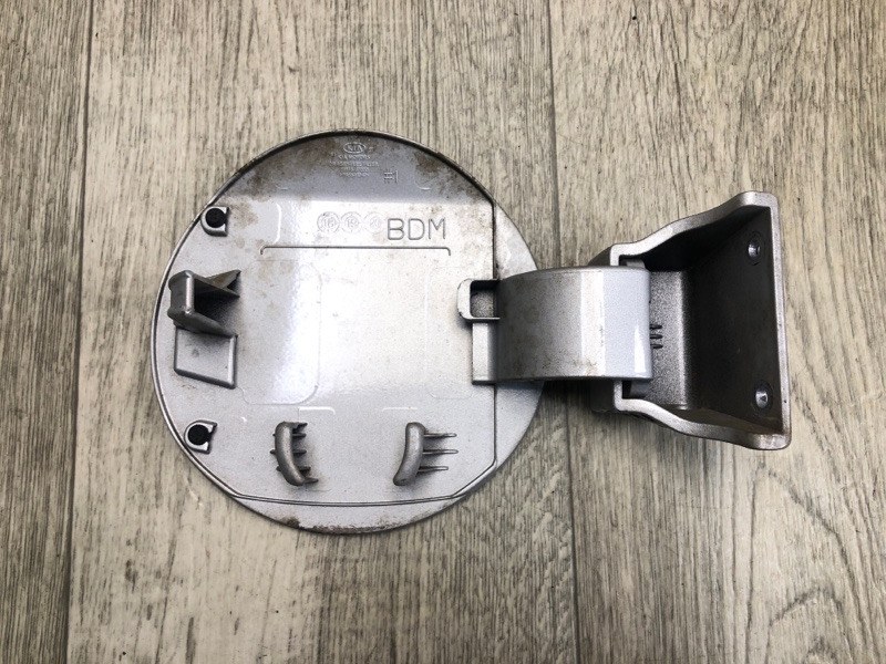 Лючок топливного бака FORTE BD 18-21 2019 2.0 Лючок топливного бака FORTE BD 18-21 2019 2.0