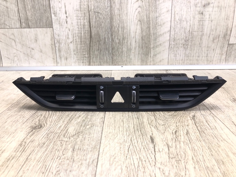 Дефлектор воздушный KIA FORTE BD 18-21 2019 2.0 97401-M7000 Б/У