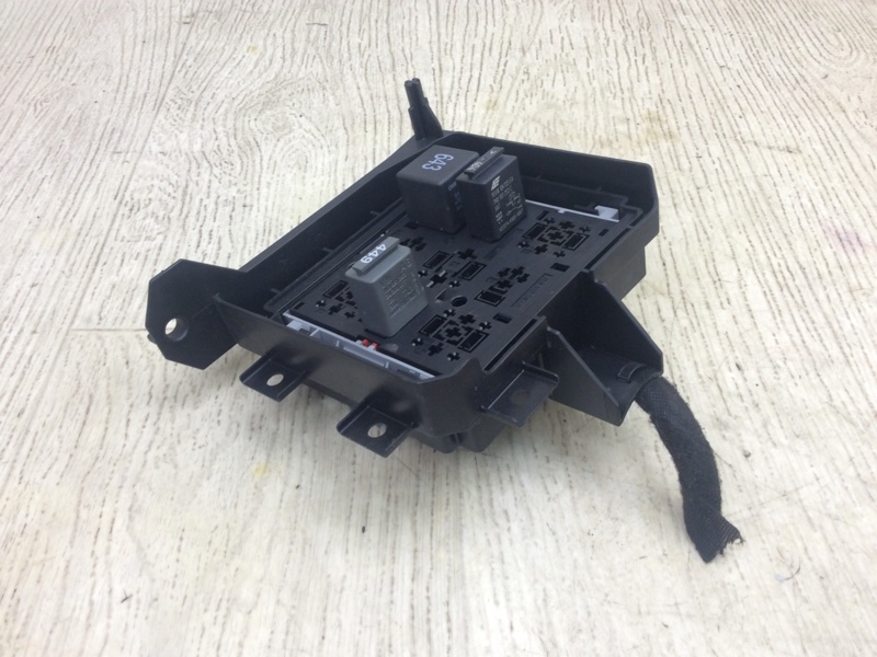 Блок предохранителей PORSCHE CAYENNE 10-18 4.8L