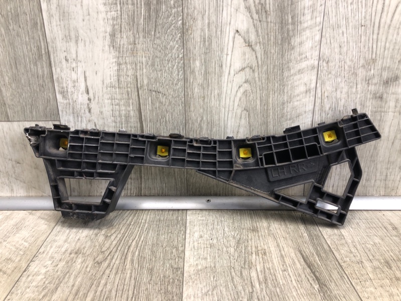 Кронштейн заднего бампера левый KIA FORTE BD 18-21 2019 2.0 86651-M7000 Б/У