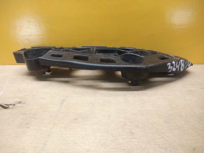 Кронштейн переднего бампера правый RX350/450 15-22