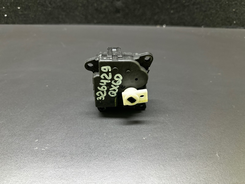 Моторчик заслонки печки QX60/JX35 12-20 2019 3.5 VQ35DD