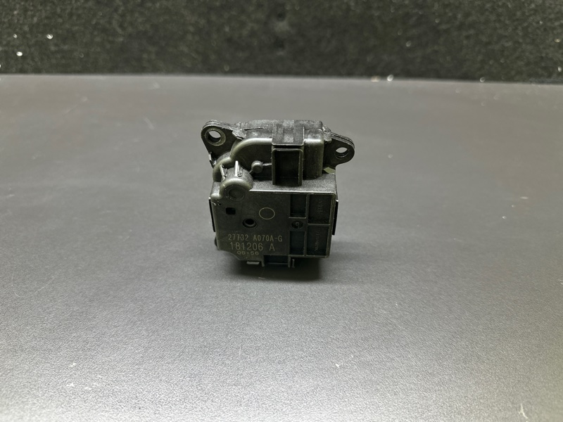 Моторчик заслонки печки INFINITI QX60/JX35 12-20 2019 3.5 VQ35DD 27732-A070A Б/У