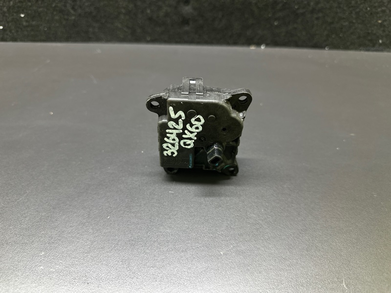 Моторчик заслонки печки QX60/JX35 12-20 2019 3.5 VQ35DD