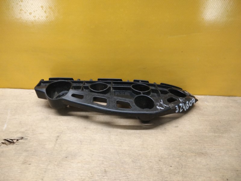 Кронштейн переднего бампера правый RX350/450 15-22