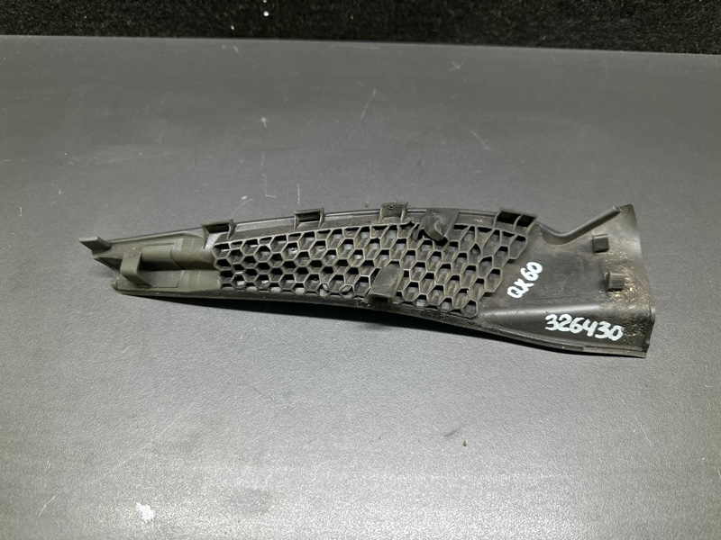 Пластик под лобовое стекло / Жабо правый INFINITI QX60/JX35 12-20 3.5 VQ35DD