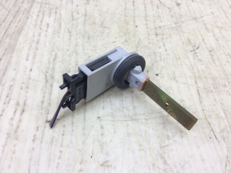 Датчик температуры воздуха в салоне правый CAYENNE 10-18 2011 4.8L