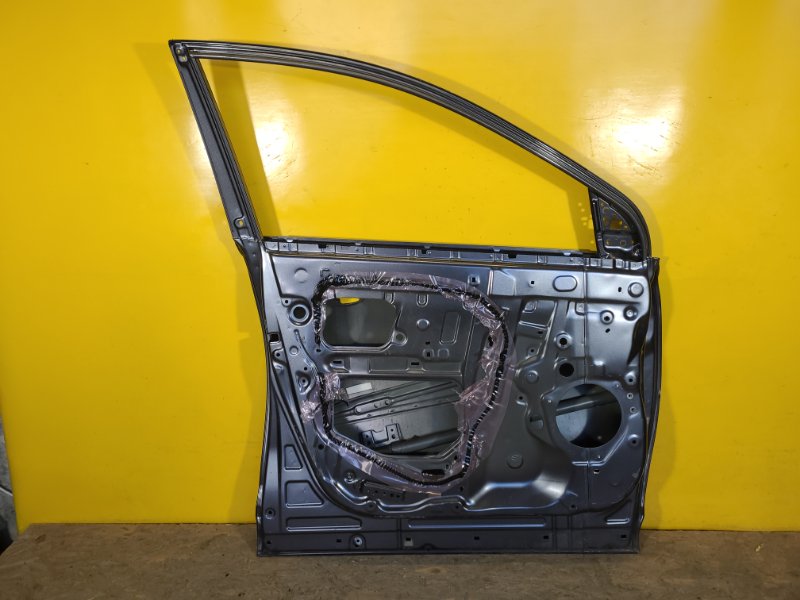 Дверь передняя левая RAV4 13-19 Дверь передняя левая RAV4 13-19