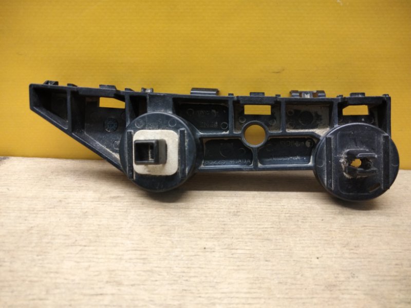 Кронштейн заднего бампера левый Q50 15-20