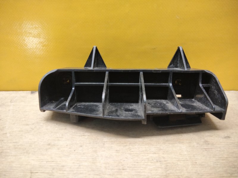 Кронштейн заднего бампера левый TOYOTA AVENSIS 08-18 5256305050 Б/У