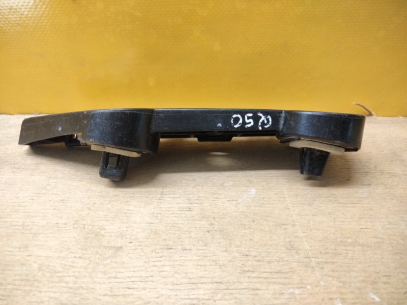 Кронштейн заднего бампера правый Q50 15-20