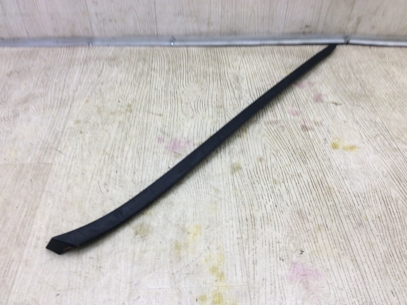 Запчасть молдинг стекла левый PORSCHE CAYENNE 10-18 2011 4.8L 958 559 327 00 Б/У Молдинг стекла левый PORSCHE CAYENNE 10-18 2011 4.8L 958 559 327 00 Б/У