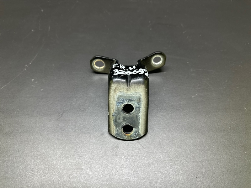 Петля двери нижняя передняя правая INFINITI QX60/JX35 12-20 2019 3.5 VQ35DD 80401-5AA0B Б/У