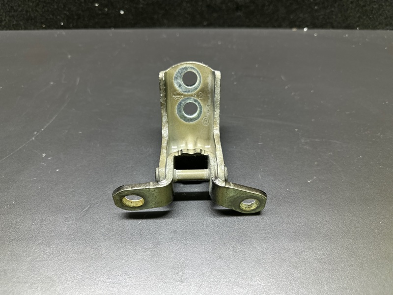 Петля двери нижняя передняя правая INFINITI QX60/JX35 12-20 3.5 VQ35DD