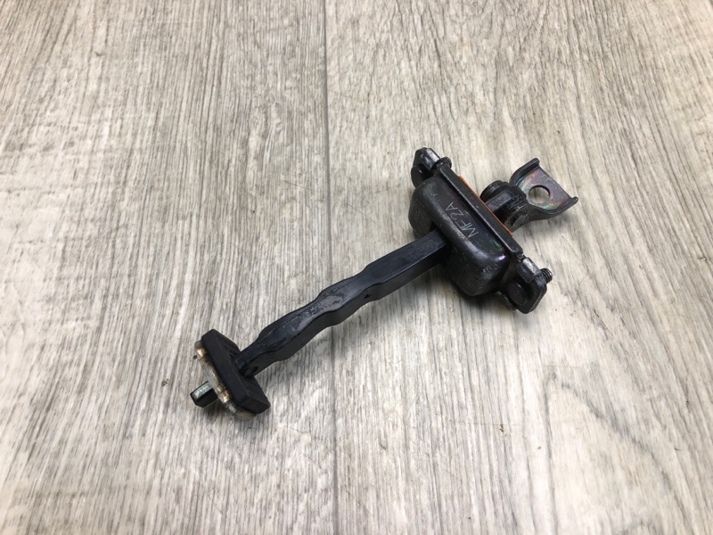 Ограничитель двери задний левый ELANTRA AD 16- 2018 2.0 G4NH