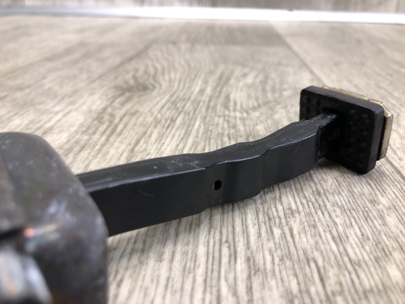 Ограничитель двери задний левый ELANTRA AD 16- 2018 2.0 G4NH