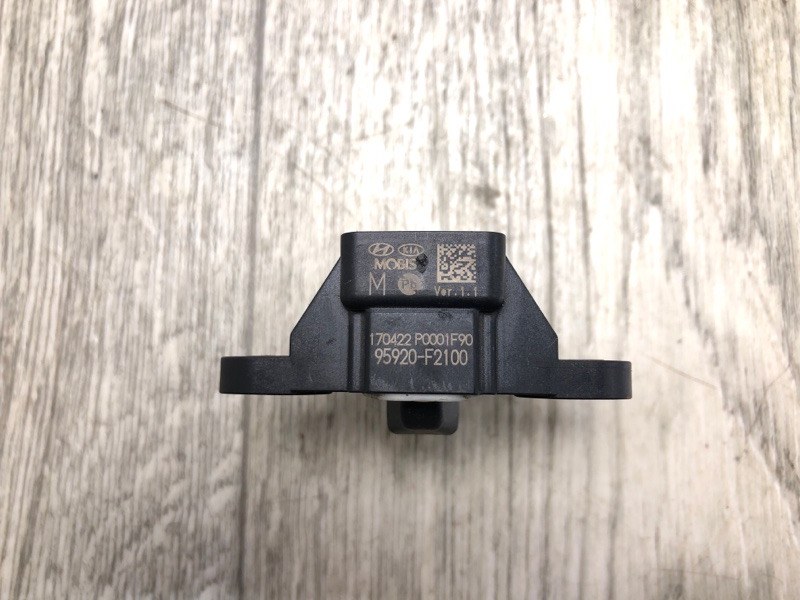 Датчик удара передний левый ELANTRA AD 16- 2018 2.0 G4NH