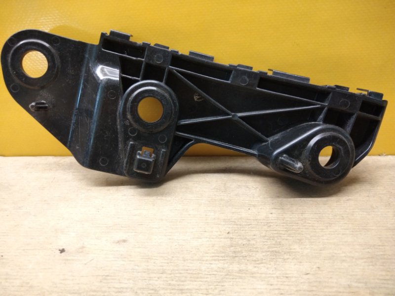 Кронштейн переднего бампера левый MAZDA CX-5 (KE) 11-17