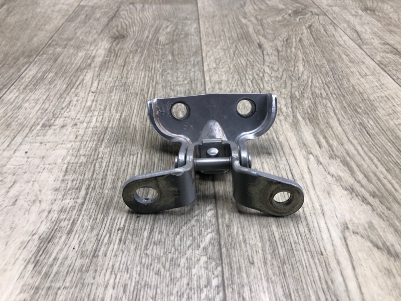 Петля двери верхняя задняя левая HYUNDAI ELANTRA AD 16- 2.0 G4NH