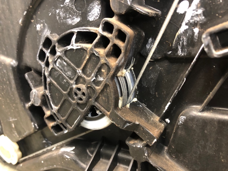 Стеклоподъемник передний левый ELANTRA AD 16- 2018 2.0 G4NH Стеклоподъемник передний левый ELANTRA AD 16- 2018 2.0 G4NH