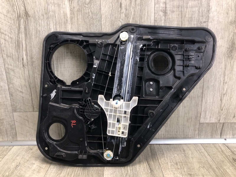 Стеклоподъемник задний левый ELANTRA AD 16- 2018 2.0 G4NH