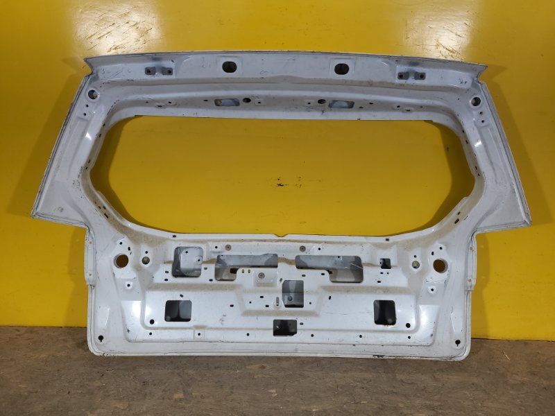 Крышка багажника OUTLANDER XL 05-13