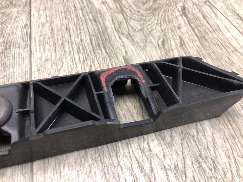 Кронштейн заднего бампера правый ELANTRA AD 16- 2018 2.0 G4NH