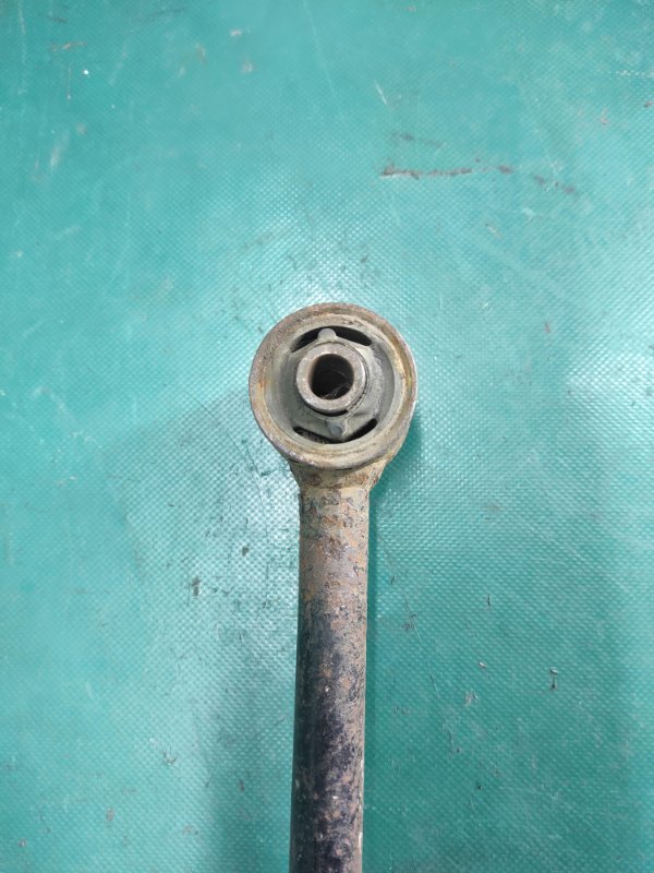 Рычаг задней подвески продольный задний левый CAMRY 40 06-11