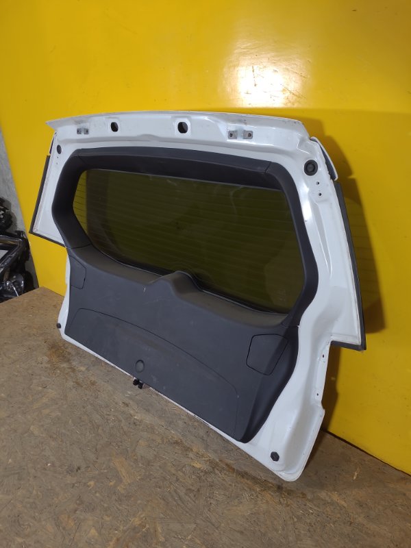 Крышка багажника OUTLANDER XL 05-13