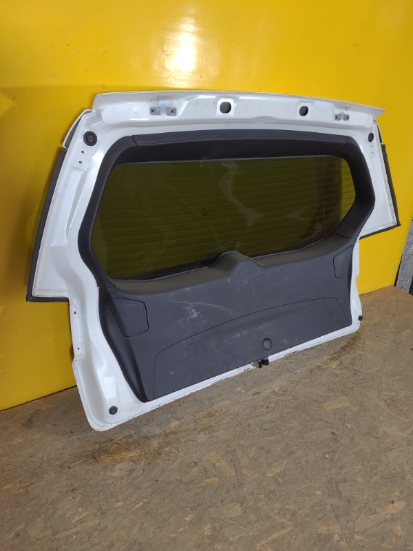 Крышка багажника OUTLANDER XL 05-13