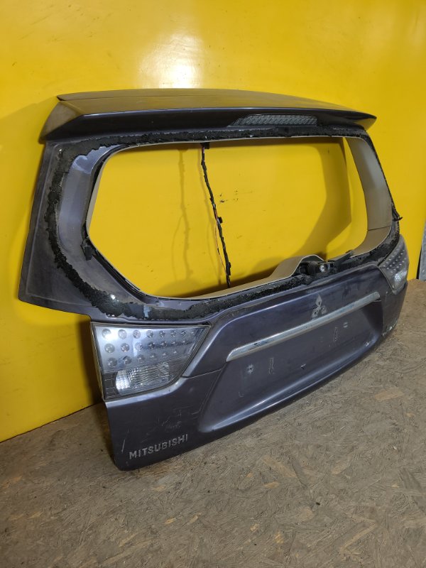 Крышка багажника OUTLANDER XL 05-13