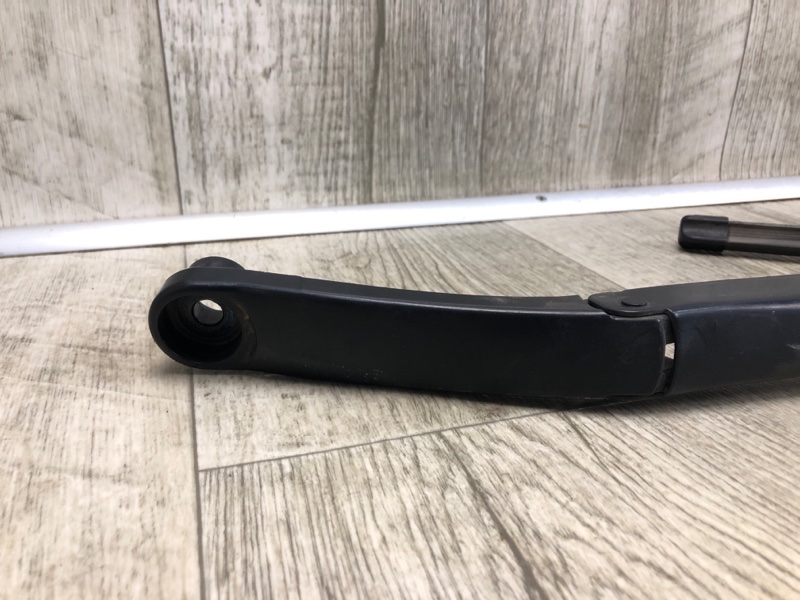 Поводок стеклоочистителя передний левый ELANTRA AD 16- 2018 2.0 G4NH Поводок стеклоочистителя передний левый ELANTRA AD 16- 2018 2.0 G4NH