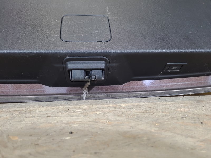 Крышка багажника OUTBACK BS 14-21