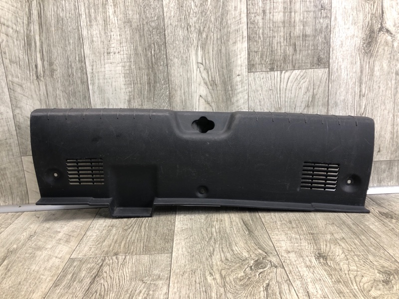 Накладка панели багажника внутренняя HYUNDAI ELANTRA AD 16- 2018 2.0 G4NH 85770-F3000-TRY Б/У