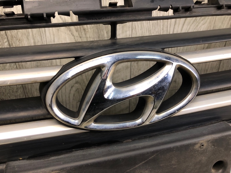 Решетка радиатора ELANTRA AD 16- 2018 2.0 G4NH