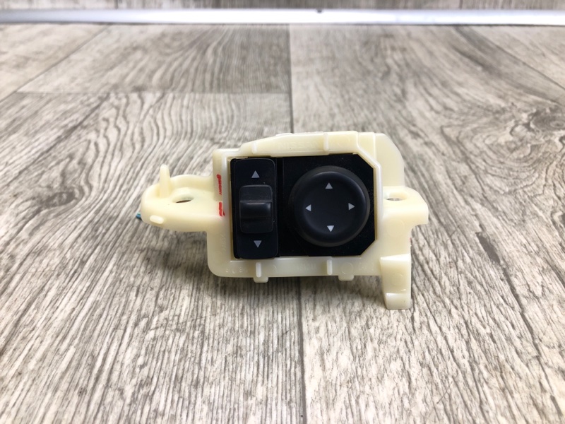 Блок управления зеркалами X-TRAIL/ROGUE T32 13-20 2017 2.5 QR25DE