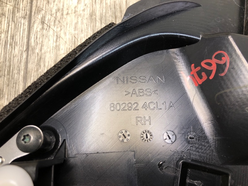 Накладка зеркала передняя правая X-TRAIL/ROGUE T32 13-20 2017 2.5 QR25DE