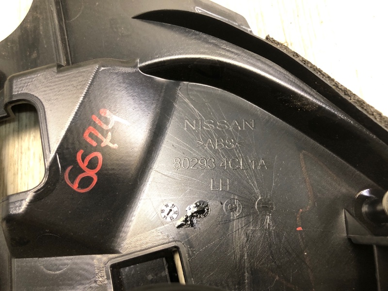 Накладка зеркала передняя левая X-TRAIL/ROGUE T32 13-20 2017 2.5 QR25DE