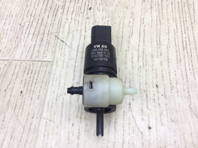 Насос омывателя стекла PORSCHE CAYENNE 10-18 2011 4.8L 955 628 172 01 Б/У