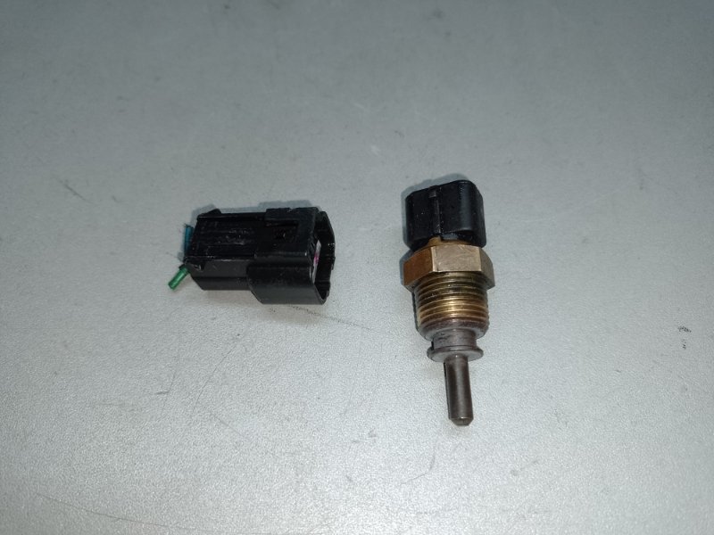 Датчик температуры охлаждающей жидкости HYUNDAI TUCSON 04-10 2006 2.7 G6BA 39220-38030 Б/У