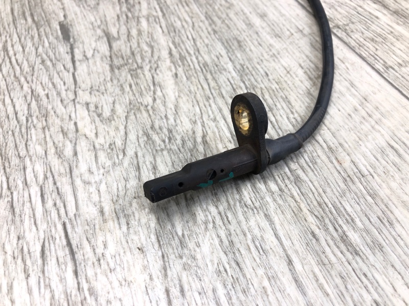 Датчик ABS передний правый X-TRAIL/ROGUE T32 13-20 2017 2.5 QR25DE