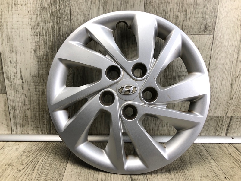 Колпак колесный HYUNDAI ELANTRA AD 16- 2019 2.0 G4NH 52960-F3000 Б/У