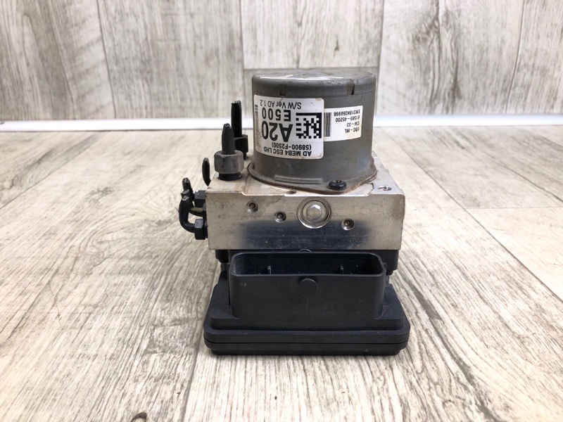 Блок ABS HYUNDAI ELANTRA AD 16- 2.0 G4NH