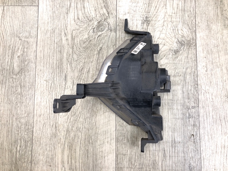 Противотуманная фара правая ELANTRA AD 16- 2019 2.0 G4NH