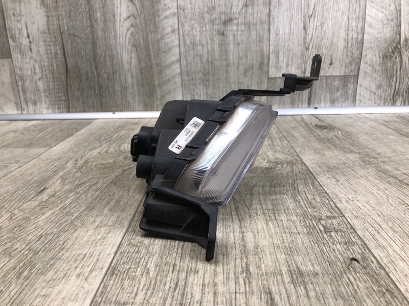 Противотуманная фара правая ELANTRA AD 16- 2019 2.0 G4NH