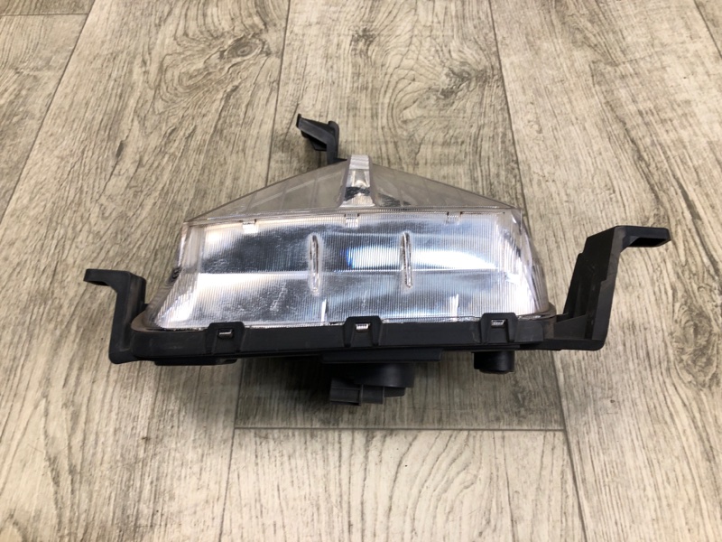 Противотуманная фара левая HYUNDAI ELANTRA AD 16- 2.0 G4NH