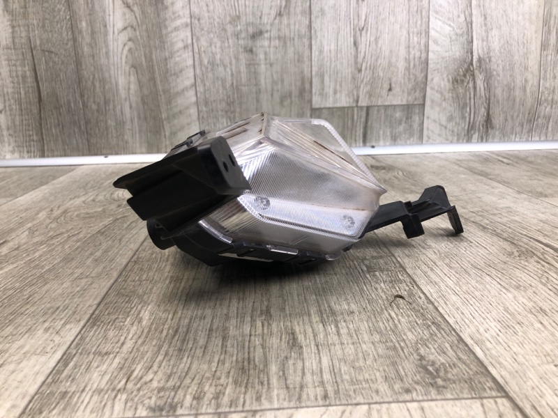 Противотуманная фара левая ELANTRA AD 16- 2019 2.0 G4NH